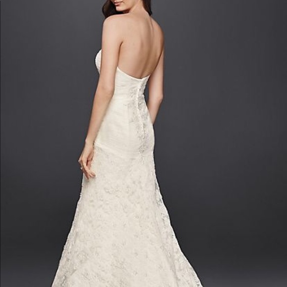 Oleg Cassini Wedding Gown - Picture 6 of 7